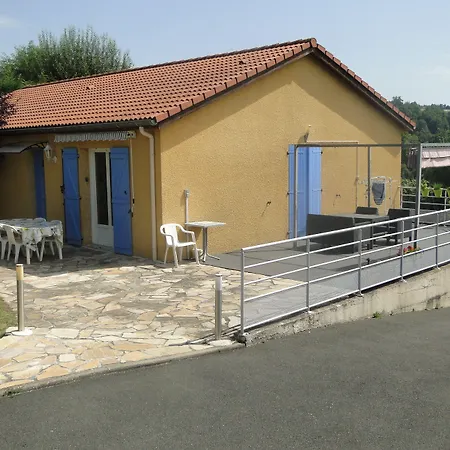 La Maison Provencale בית אירוח Unieux